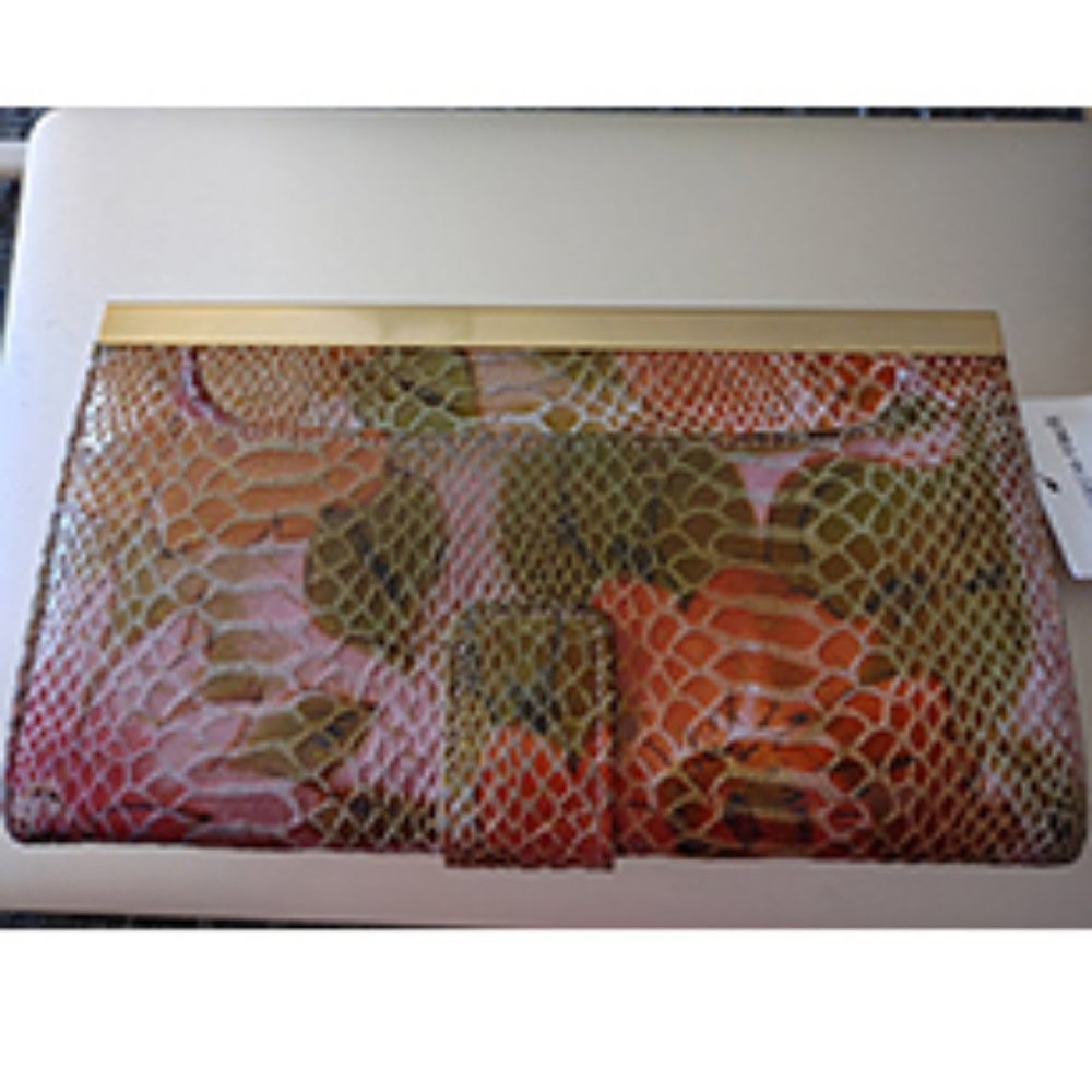 NWT HOBO International Peony Women Wallet Clutch